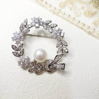 アポロンのパールブローチ