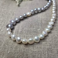 コロコロバロックパール・マルチカラーネックレス