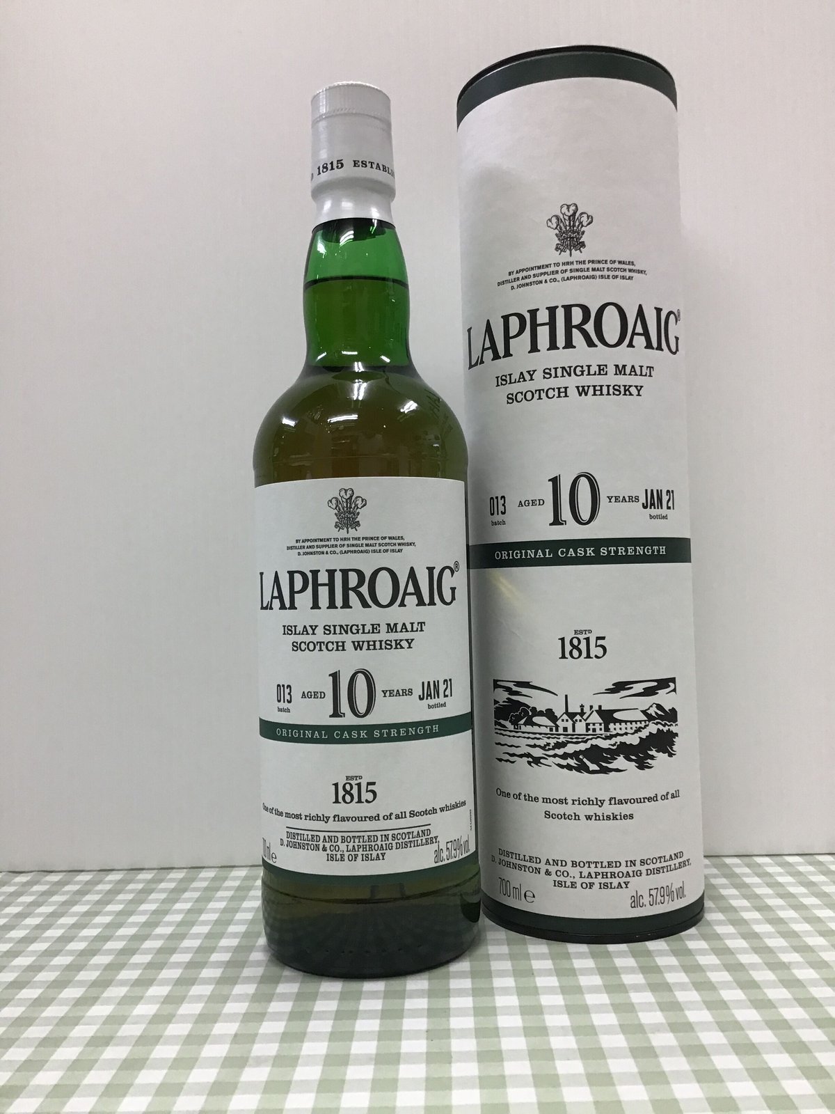 ラフロイグ10年カスクストレングス バッチ13 57.9% 700ml ラフロイグ10年カスクストレングス バッチ13 57.9% 700ml