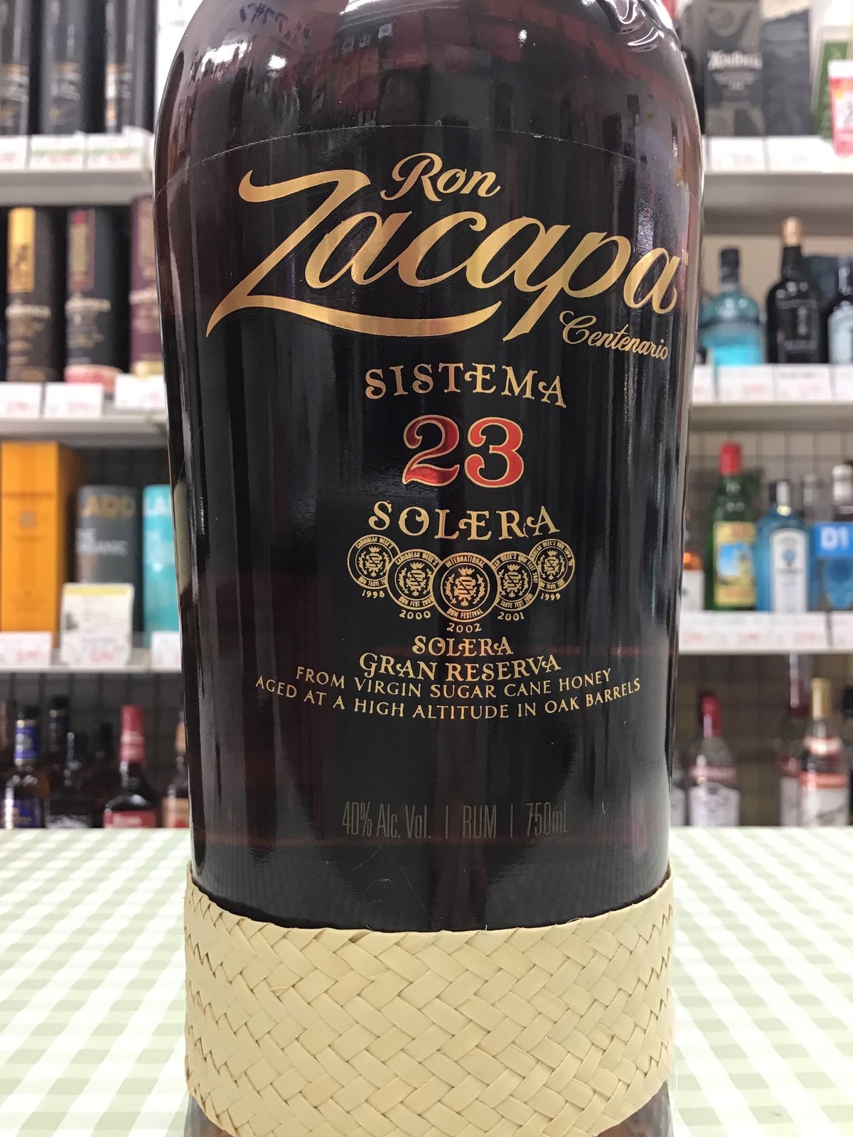 ロンサカパ23   750ml Amazon.co.jp: Ron Zacapa(ロン サカパ) 23 箱入り [ ラム 750ml