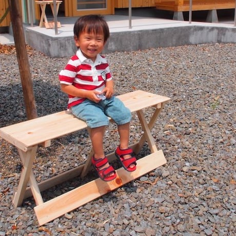 ヒノキの折りたたみベンチ［四万十ヒノキの家具屋さん］