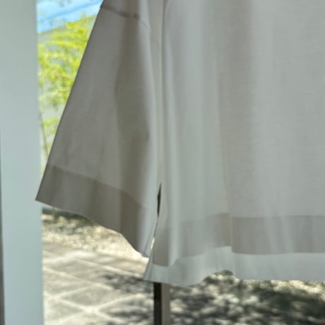 ロゴ クロップド七分袖トップス