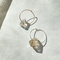 シンプルフープストーンピアス