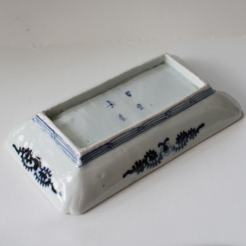 R-161 古伊万里 KOIMARI 蛸唐草牡丹文 長角皿 | imarimaru R-161 古伊万里 KOIMARI 蛸唐草牡丹文 長角皿 | imarimaru