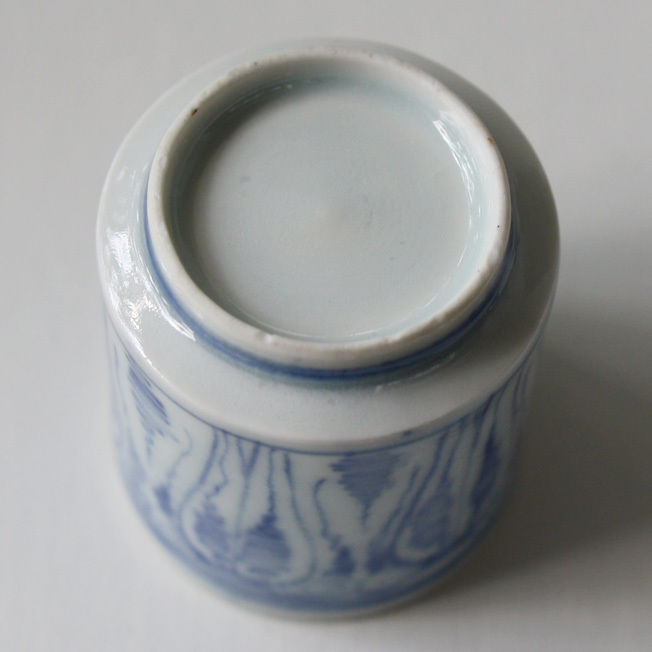 167 古伊万里 KOIMARI 染付 よろけ縞文 覗猪口 | imarimaru