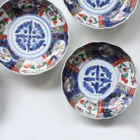 P-92  古伊万里 KOIMARI 染錦 十字花文 膾皿