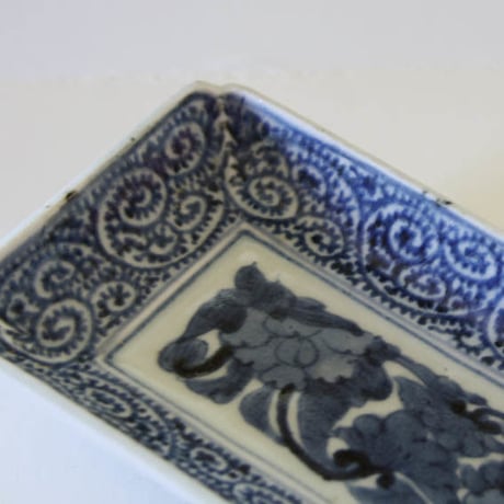R-161  古伊万里 KOIMARI 蛸唐草牡丹文 長角皿