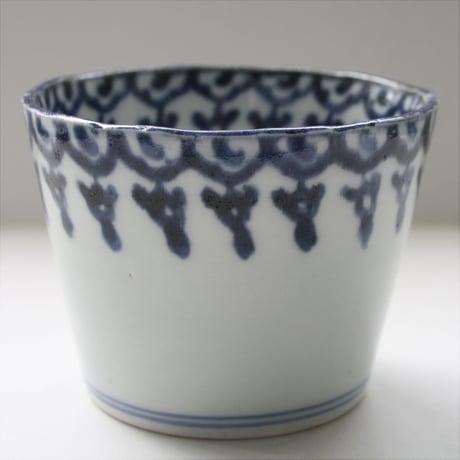 161-b  古伊万里 KOIMARI 染付 輪宝文 蕎麦猪口