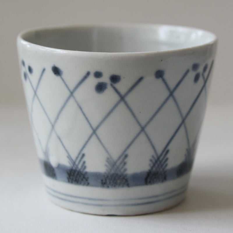 172 古伊万里 KOIMARI 染付 露草文 蕎麦猪口 | imarimaru 172 古伊万里 KOIMARI 染付 露草文 蕎麦猪口 | imarimaru