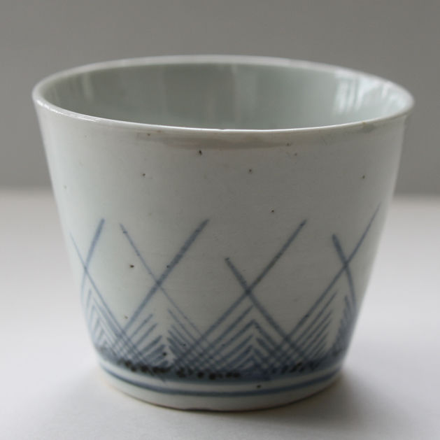 156 古伊万里 KOIMARI 染付 草文 蕎麦猪口 | imarimaru