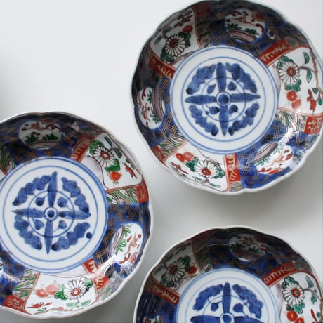 P-92  古伊万里 KOIMARI 染錦 十字花文 膾皿