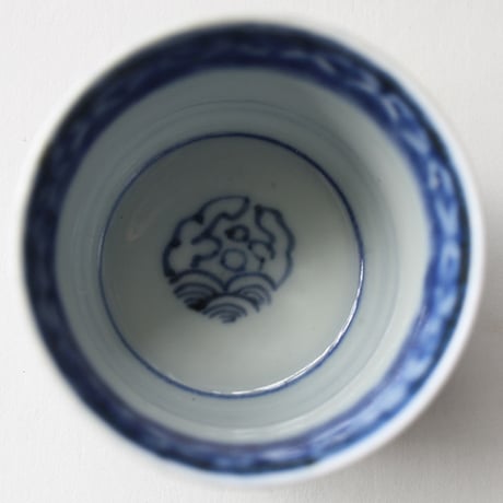 139 古伊万里 KOIMARI 染付 格子・鼓文 蕎麦猪口