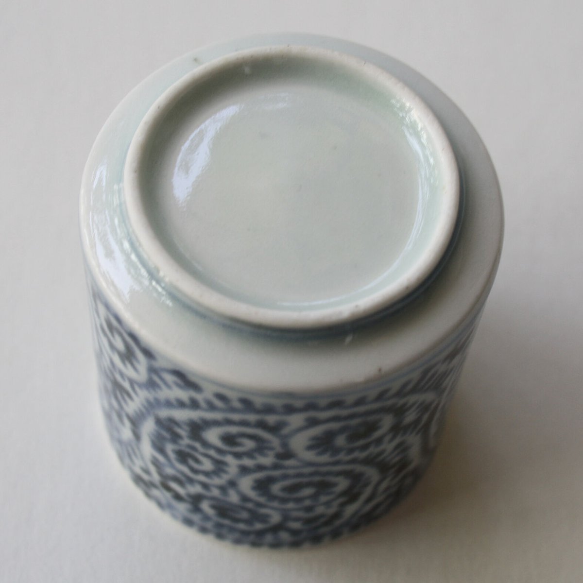 C-09 古伊万里 KOIMARI 染付 蛸唐草文 覗き猪口 | imarimaru