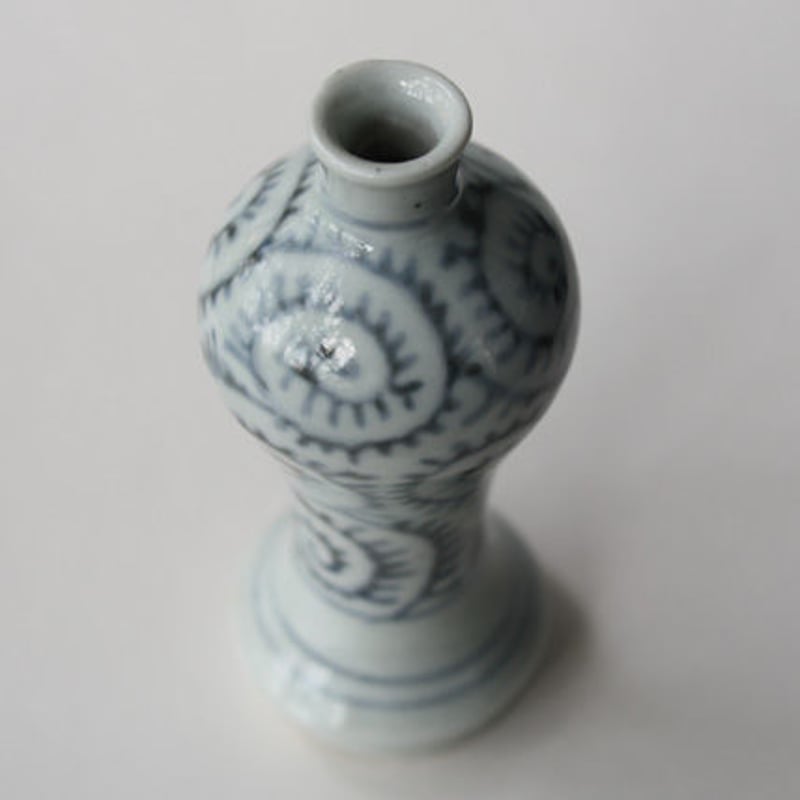 138 古伊万里 KOIMARI 蛸唐草文 瓶子 | imarimaru