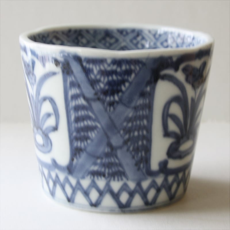 染付 蕎麦猪口2客 水仙に斜め格子市松文 見込舟 - 工芸品 染付 蕎麦猪口2客 水仙に斜め格子市松文 見込舟 - 工芸品