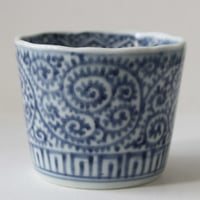 138 古伊万里 KOIMARI 蛸唐草文 瓶子 | imarimaru