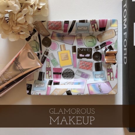 glamorous makeup