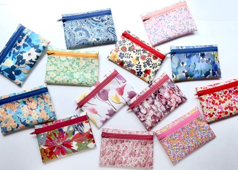 ラミネートポーチ（大）・アリス・グリーン（リバティプリント