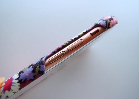 iPhone7 iPhone8ケース／ソープ・ピンク