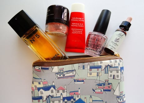 パスポートポーチ ・クールコースト(リバティプリント・タナローン）