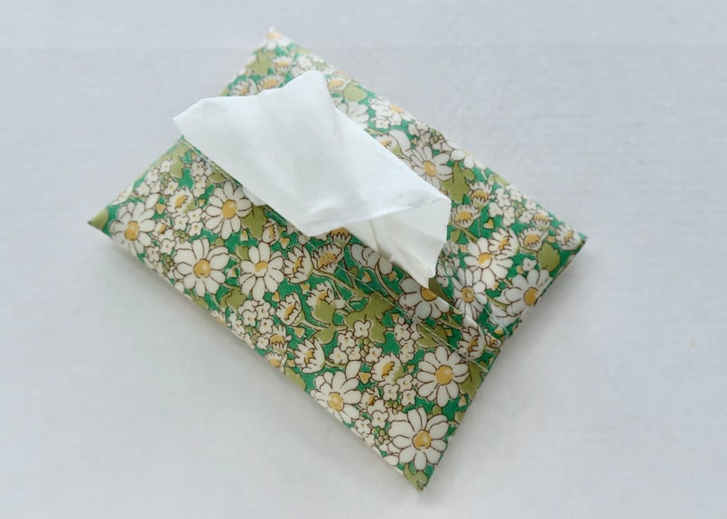 ティッシュケース ・カーズ・イエローグリーン（ネオンリバティ