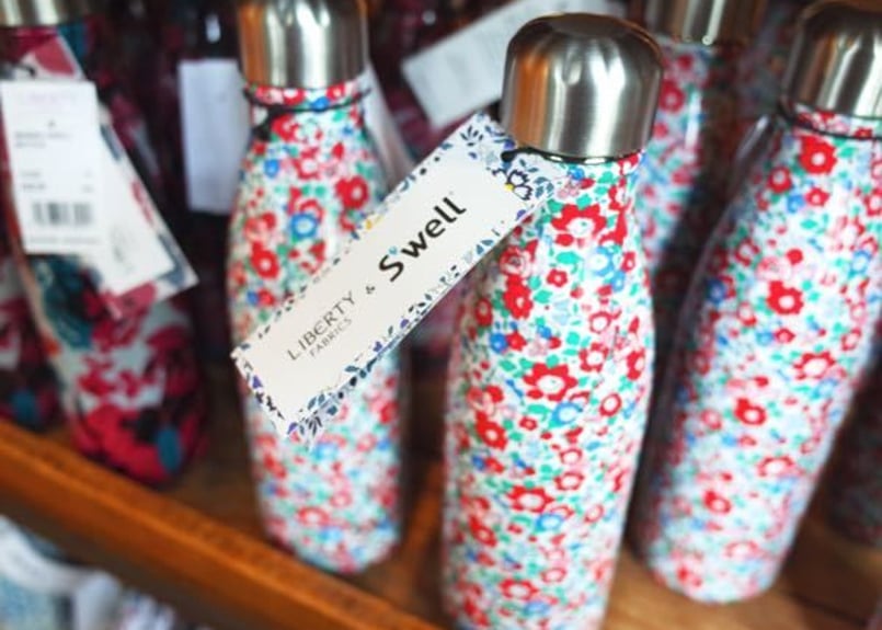 ä**様 【新品未使用】海外限定品STARBUCKS Swell リバティトリプ Starbucks liberty fabrics swell コラボ ä**様 【新品未使用】海外