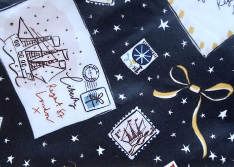 A5ポーチ・スタンプドウィズマジック・ブラック（ リバティプリント・ラミネート） ※お客様レビューあり