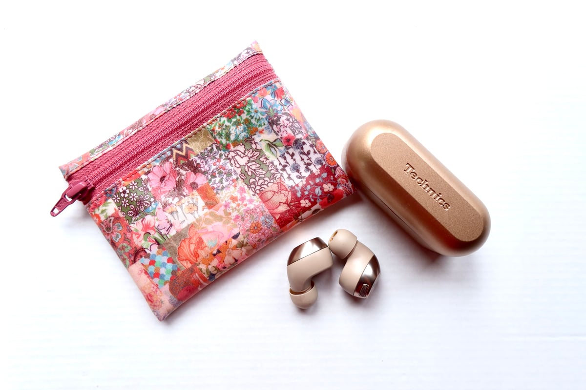 ラミネートポーチ（大）・アーカイブパッチワーク・ピンク（リバティ