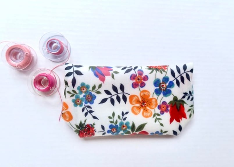 ラミネートポーチ（ミニ）・エデナム・カラフル (リバティプリント