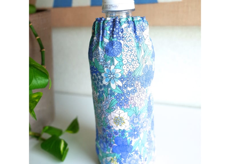 ペットボトルカバー　リバティムーンモス／イエロー　ハンドメイド ペットボトルカバー リバティムーンモス／イエロー ハンドメイド