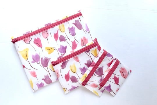 ラミネートポーチ（大）・チューリップシャドー・ピンク（リバティ