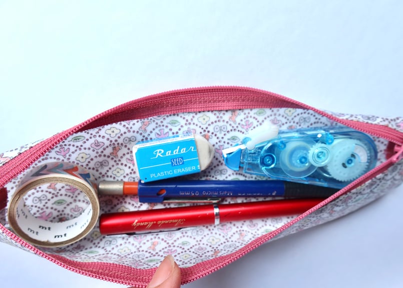 ハブラシポーチ・アデラジャベル・グリーン（リバティプリント