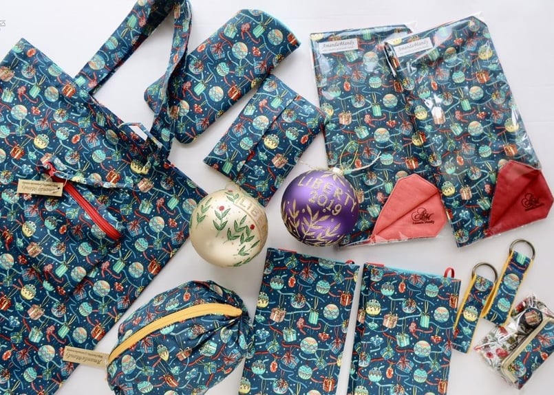 輸入リバティ　エンドレス・ソングW　ハンドメイド　ハンカチ　辰年リバティ！ 輸入リバティ エンドレス・ソング ハンドメイド ハンカチ 辰年リバティ