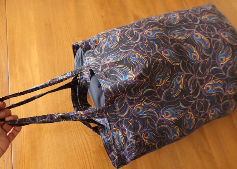 リバティ ストロベリーシーフ リボンクリップ 問う シュシュ 