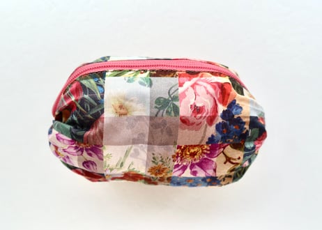 リバティバルーンポーチ(小)・アーカイブギンガム・カラフル（リバティプリント・タナローン）