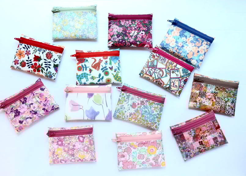 ラミネートポーチ（ミニ）フォレストウェーブ・カラフル (リバティ