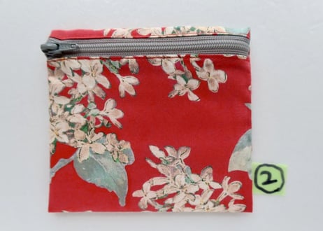リバティ　マイポーチ・アーカイブライラック・レッド・お客様レビューあり
