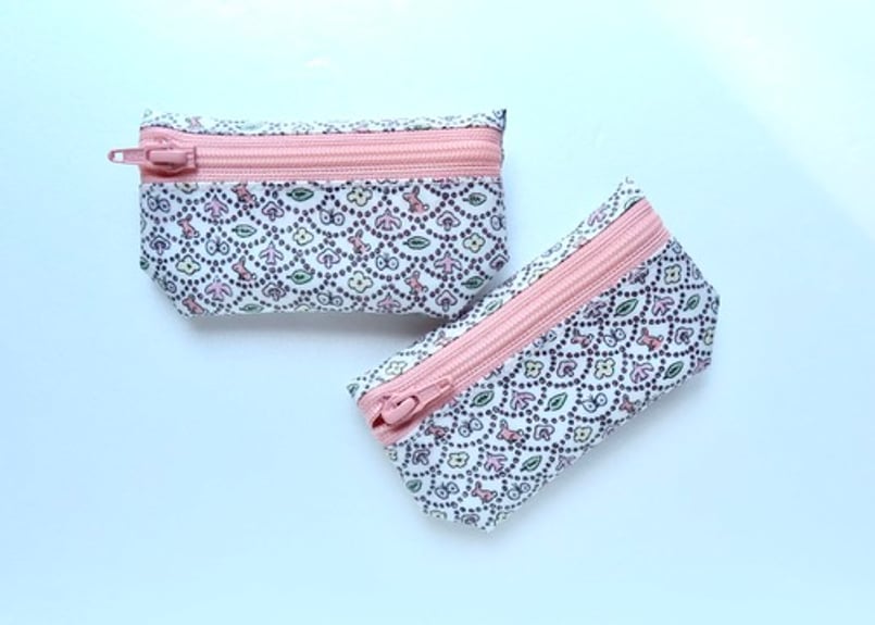 ラミネートポーチ（ミニ）フォレストウェーブ・カラフル (リバティ