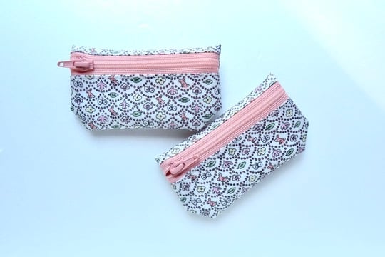 ラミネートポーチ（ミニ）フォレストウェーブ・カラフル (リバティ