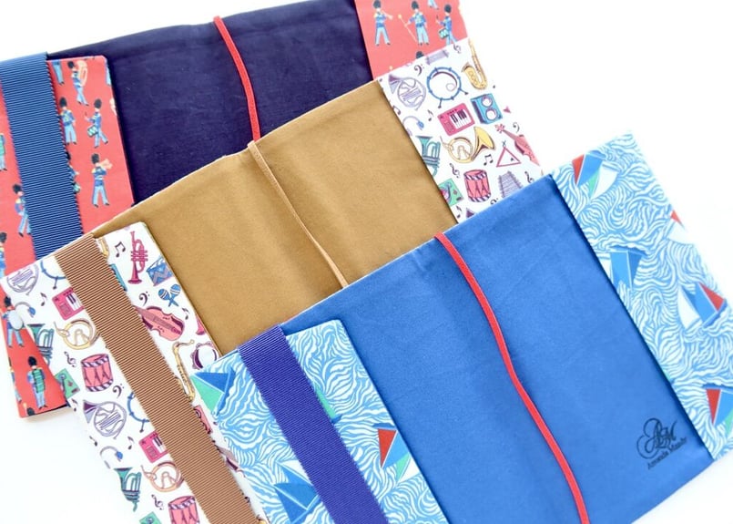 リバティ文庫サイズブックカバー・フェザーブリーズ・ブルー | Amanda