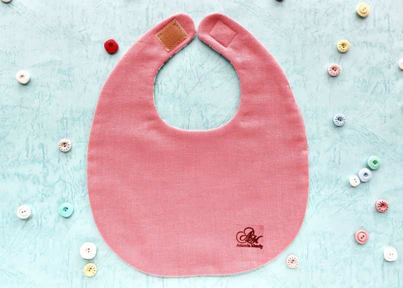 リバティベビースタイ・マイルズ（楽器柄） | Amanda Mandy