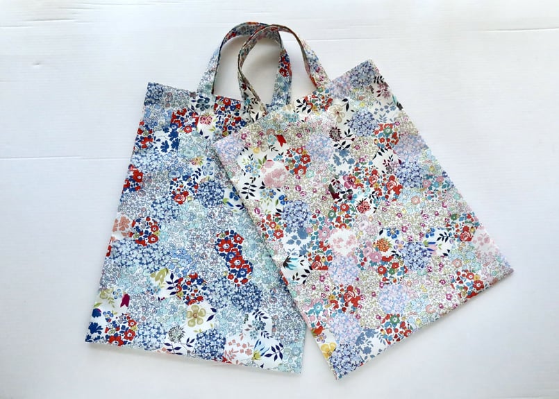 ブックバンド❁パッチワーク　くすみカラー　リバティプリント使用 ブックバンド❁パッチワーク くすみカラー リバティプリント使用