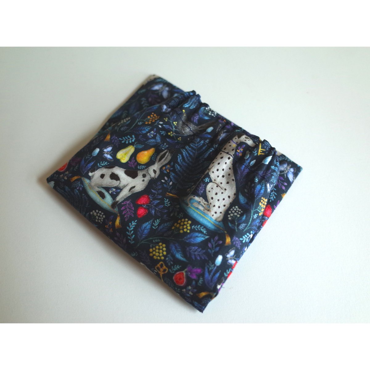 リバティペットボトルカバー（持ち手なし）キャサリンロウ・ネイビー