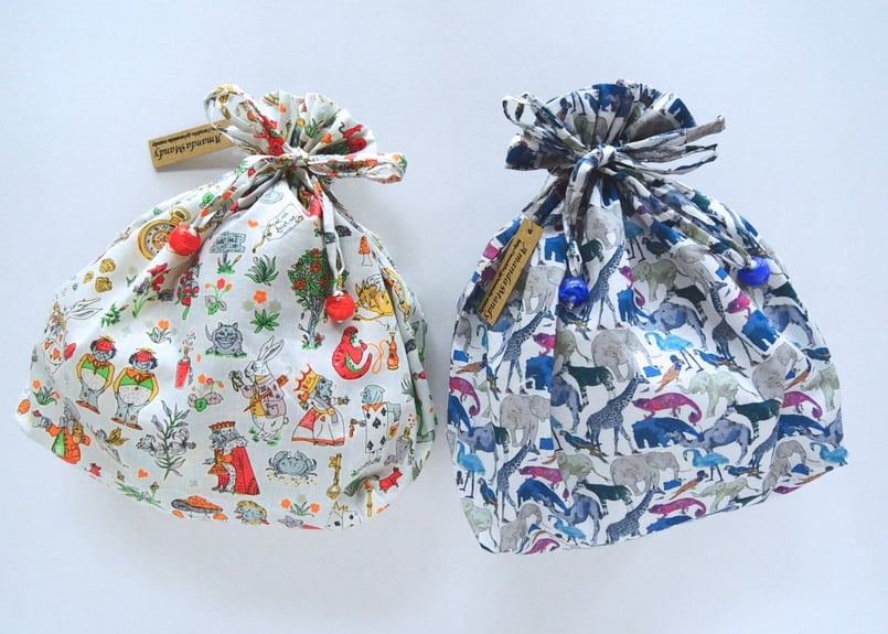 リバティ　グリマー　マチ付き巾着SS ハンドメイド リバティ グリマー マチ付き巾着SS ハンドメイド 【handmade】巾着袋SS