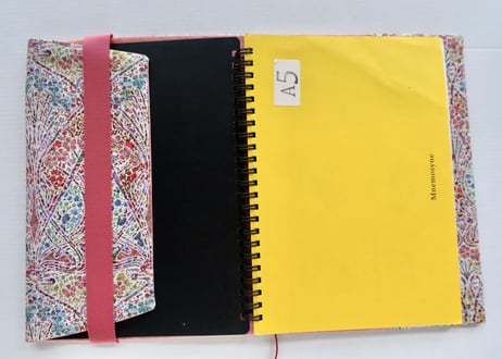 A5サイズブックカバー(手帳カバー）・アイアンシブロッサム・パステル　※お客様レビューあり