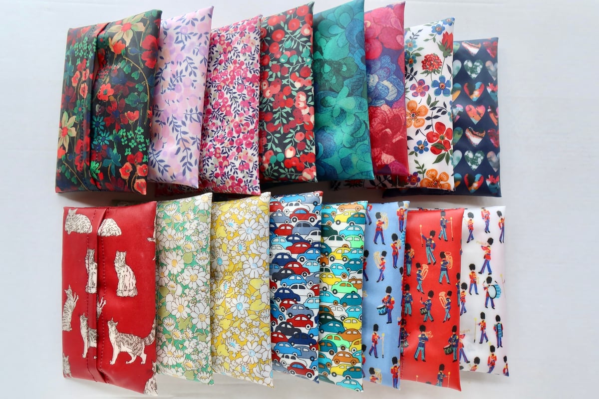 リバティ　カーズのティッシュケース☆ミニサイズ リバティ カーズのティッシュケース☆ミニサイズ ティッシュケース