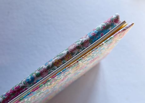 A5サイズブックカバー(手帳カバー）・サナルイーズ・パステル（リバティプリント・タナローン）