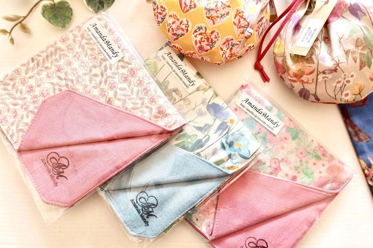 リバティ タナローン ガーゼハンカチ ＜Katie and Millie