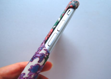 iPhone7 iPhone8ケース／アリスズガーデン