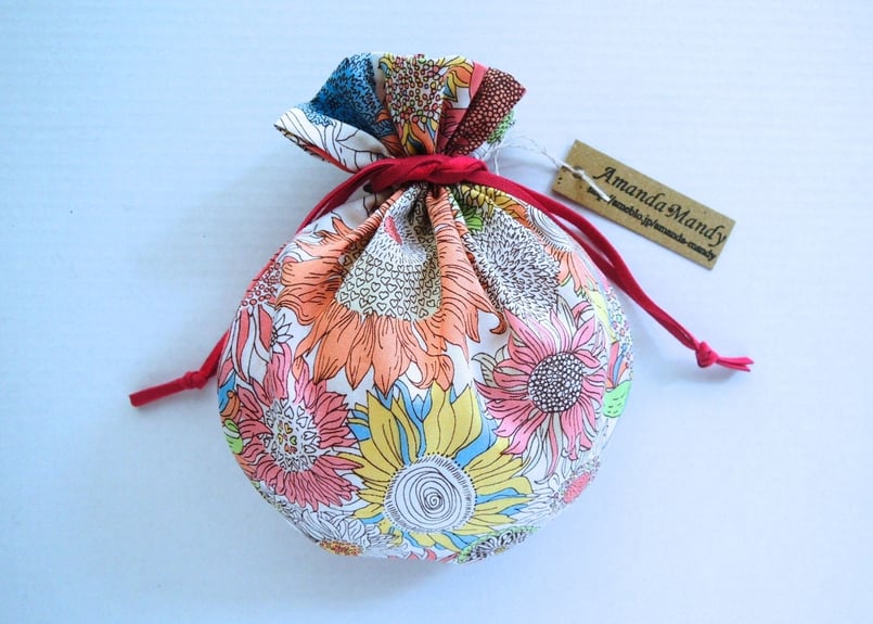 リバティキャンディ巾着・スモールスザンナ・カラフル | Amanda Mandy